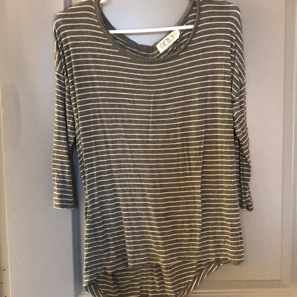 Grey striped shirt with Yellow zipper back